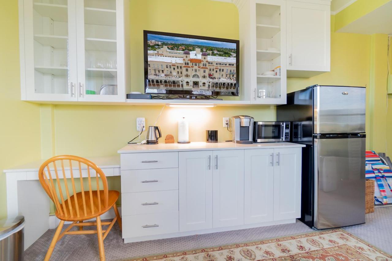 Palm Beach Island Condominiums Extérieur photo