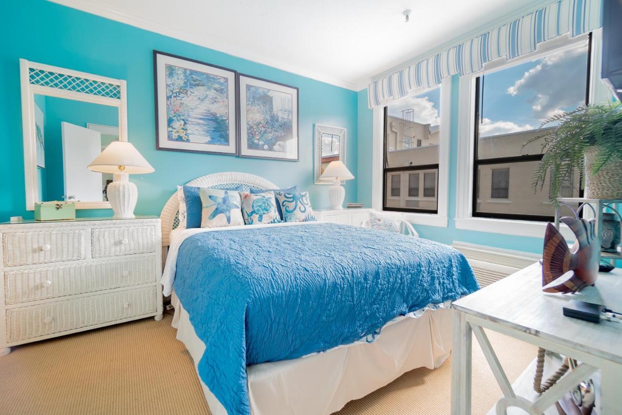 Palm Beach Island Condominiums Extérieur photo