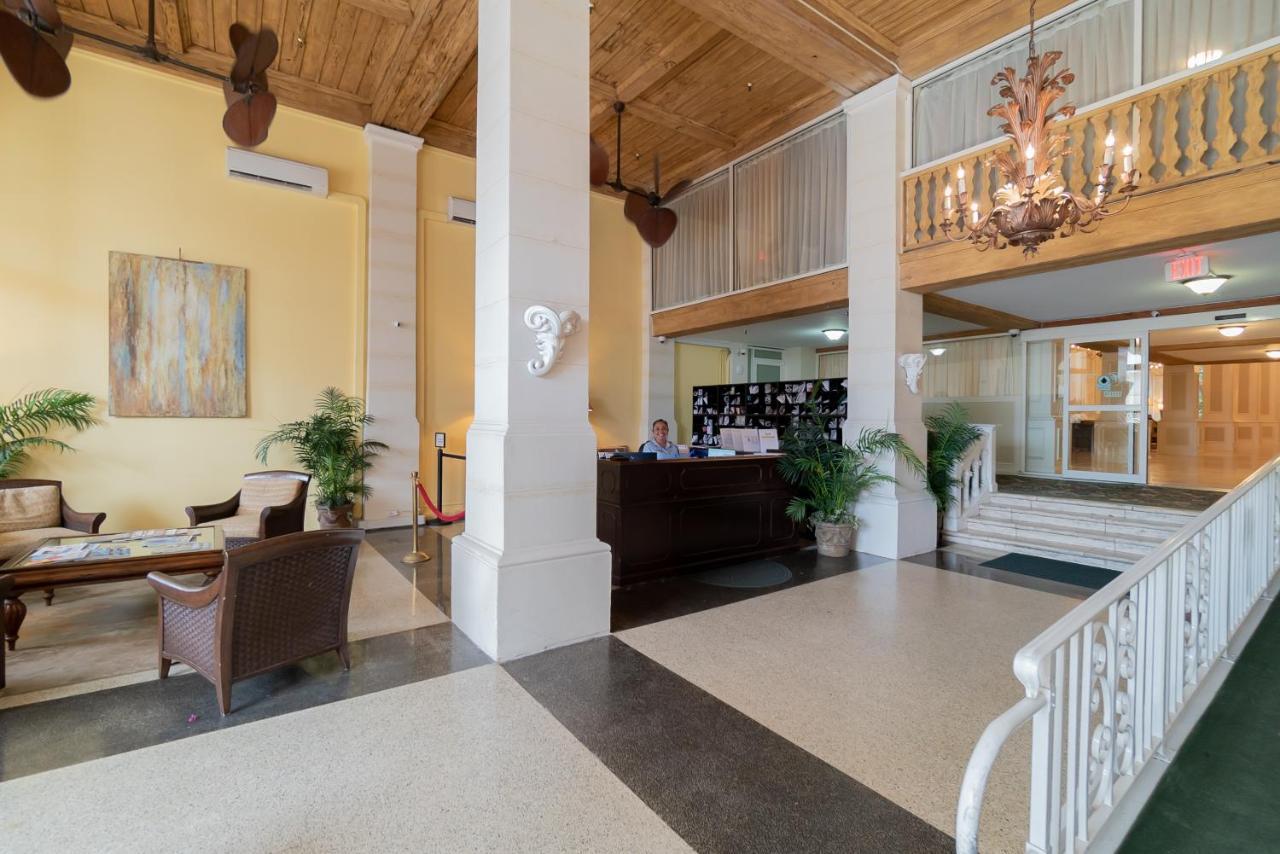 Palm Beach Island Condominiums Extérieur photo