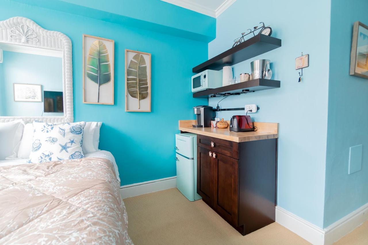 Palm Beach Island Condominiums Extérieur photo